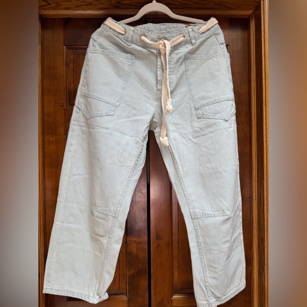 NWT Barrel Drawstring Stripe Pants - Cream/Light Blue, Size Medium